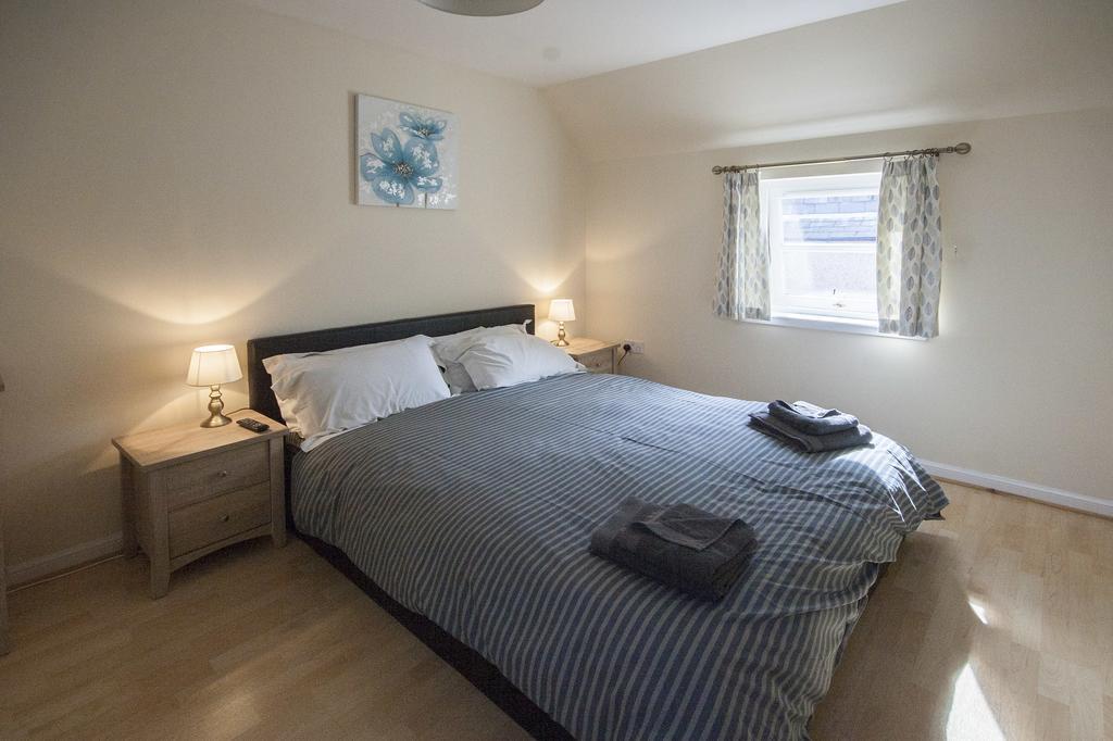 4 Varis Apartments Форрес Екстер'єр фото